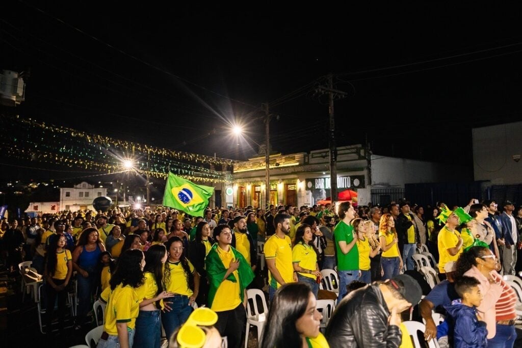 Hoje tem jogo! Cidade da Copa exibe Brasil e Japão com estrutura gratuita a partir das 11h