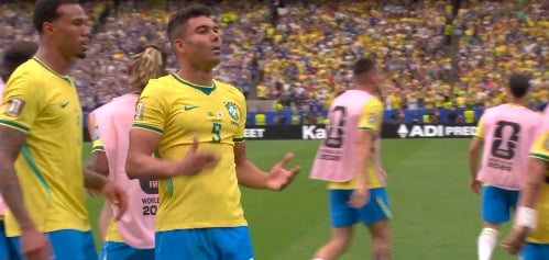 Brasil vence Japão e avança às oitavas de final da Copa do Mundo