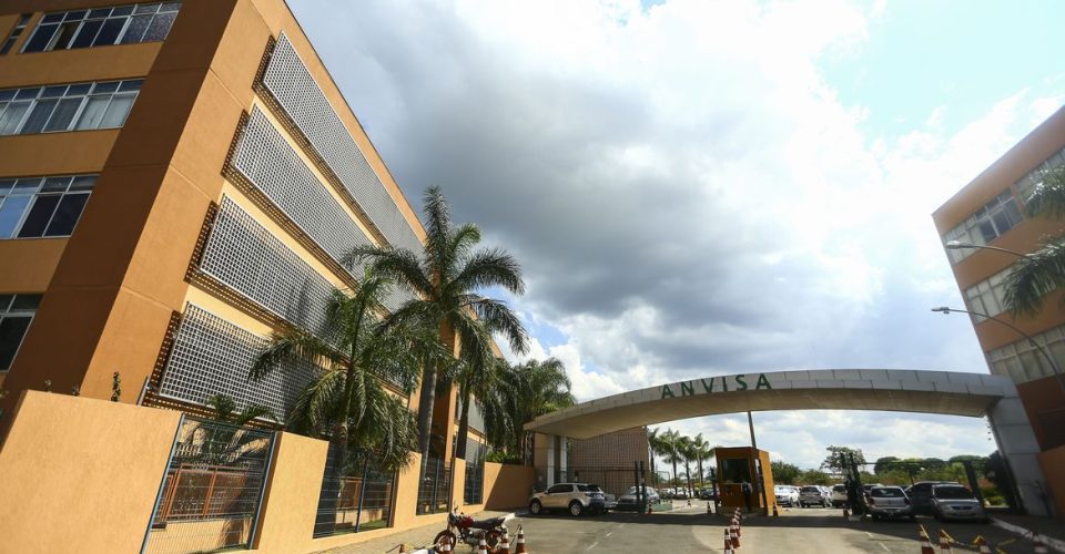 Fachada do edifício sede da Agência Nacional de Vigilância Sanitária (Anvisa) - Foto: Divulgaçã0