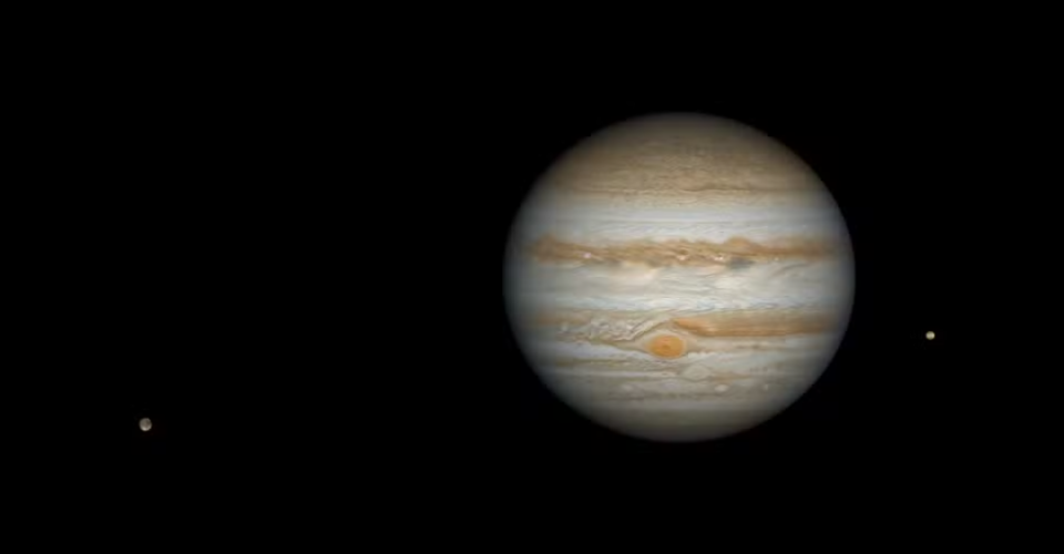 A dança das luas de Júpiter — Foto: Marco Lorenzi/Astronomy Photographer of the Year