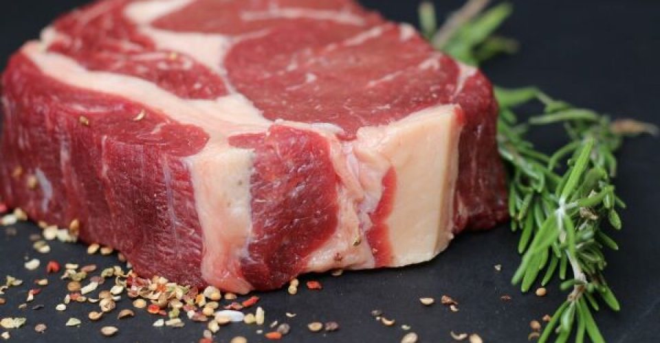 O veto acende alerta no agro sul-mato-grossense sobre exportações da carne - Foto: reprodução