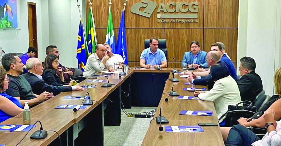 Reunião na ACICG
aconteceu na noite
de segunda (9) para
apresentar a situação - Foto: Divulgação